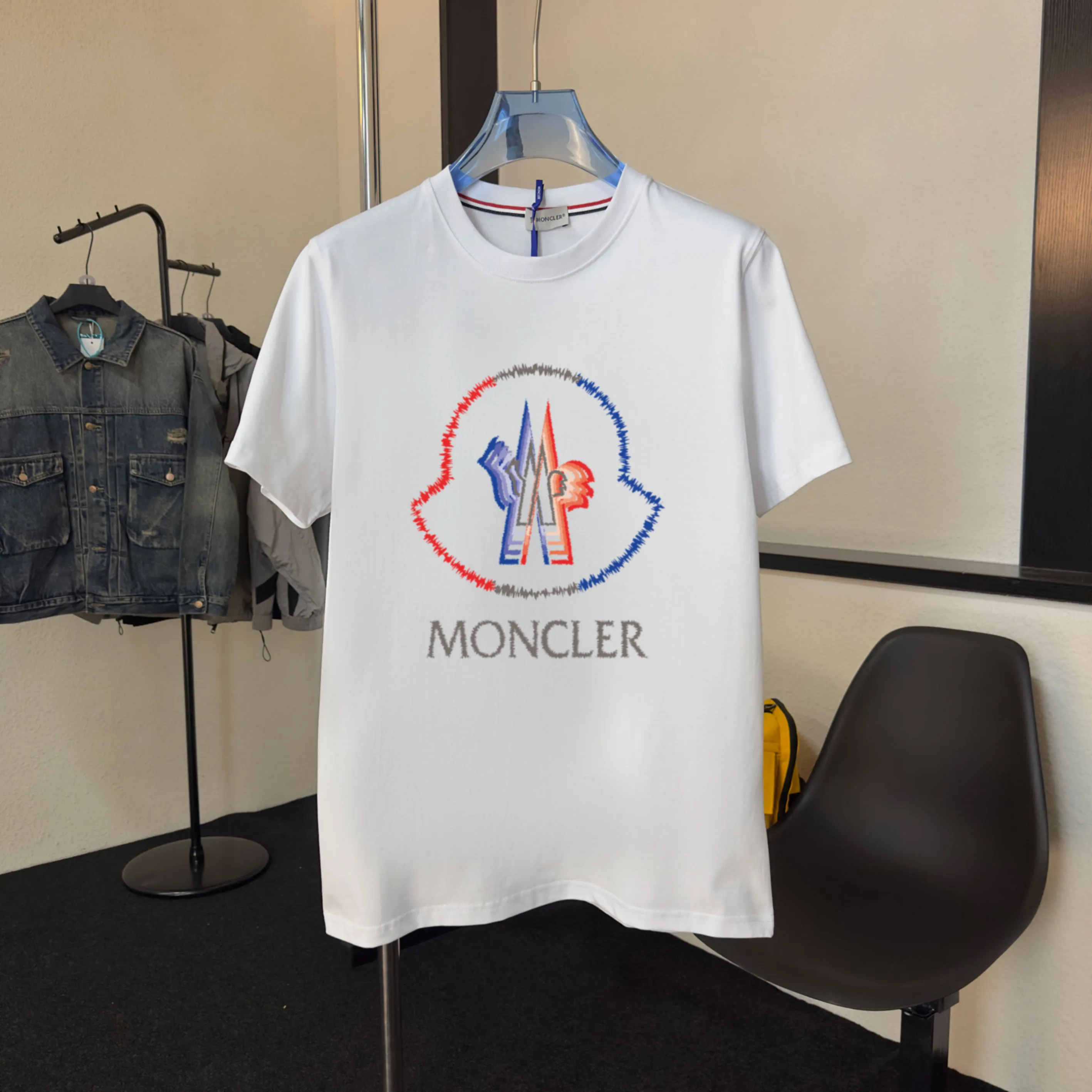 《 ~NFC ~ 》《Moncler~ 》2025New Arrival Quality T , Versatile Quality ！ ‼ 32 250G ‼ ， ， ， ， T 🤪 Sizes：S-M-L-XL-2XL ：Black，White， Same Style